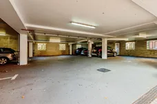 Stone Court, Crawley