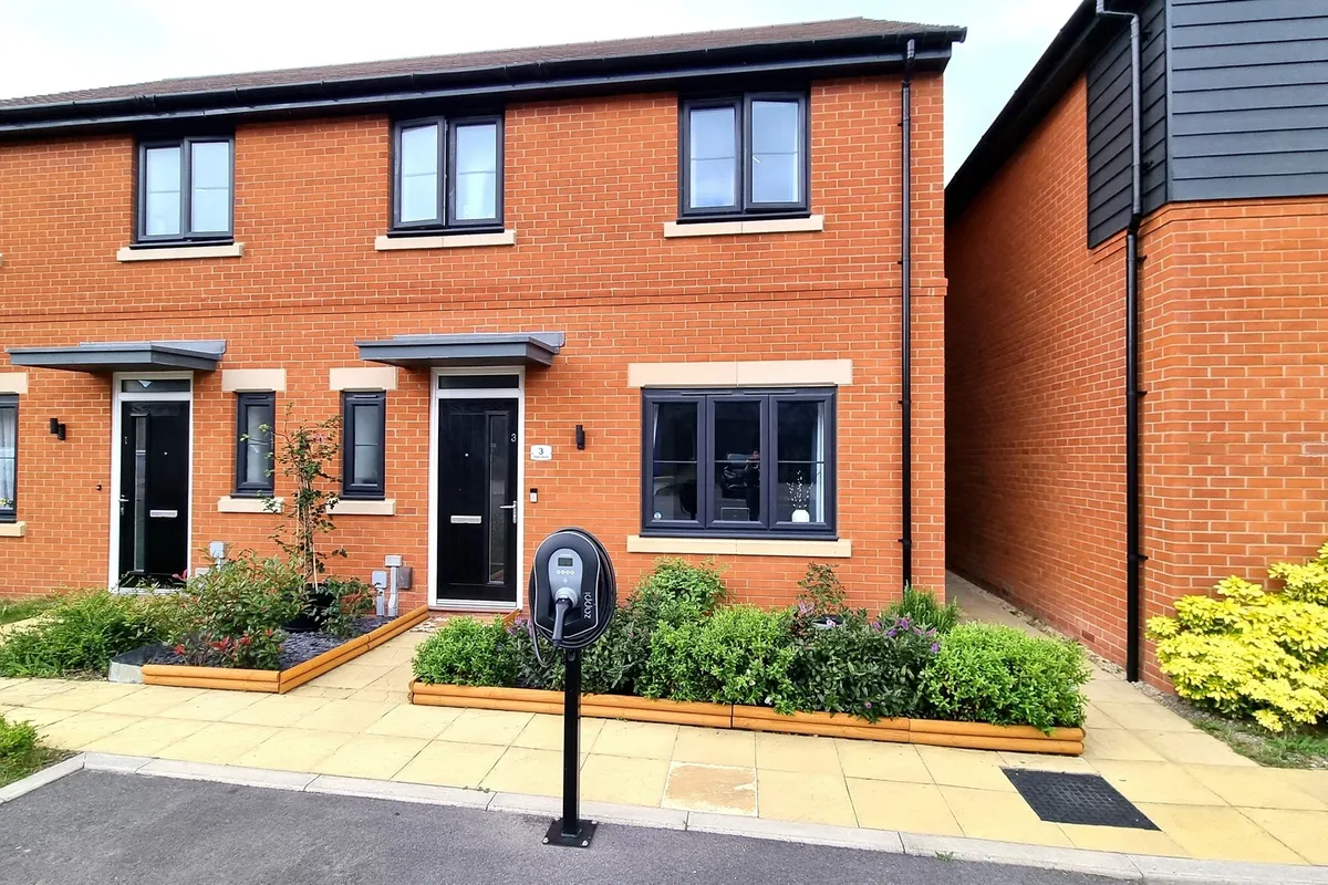 Hazel Grove, Wantage