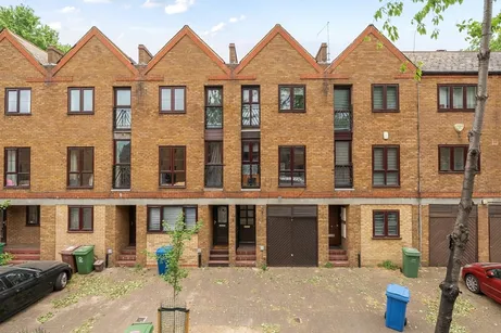 Brunswick Quay, Surrey Quays, SE16