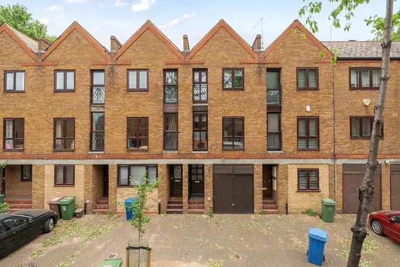 Brunswick Quay, Surrey Quays, SE16
