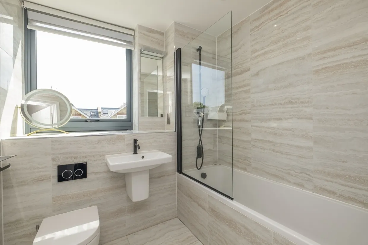 Antoinette Close Kingston Upon Thames KT1 photo 7