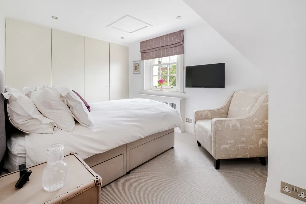 Addison Road London W14 photo 9