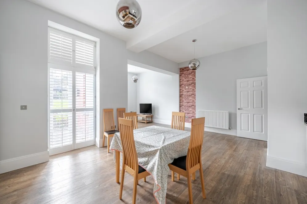 Glanville Way, Epsom KT19 photo 8