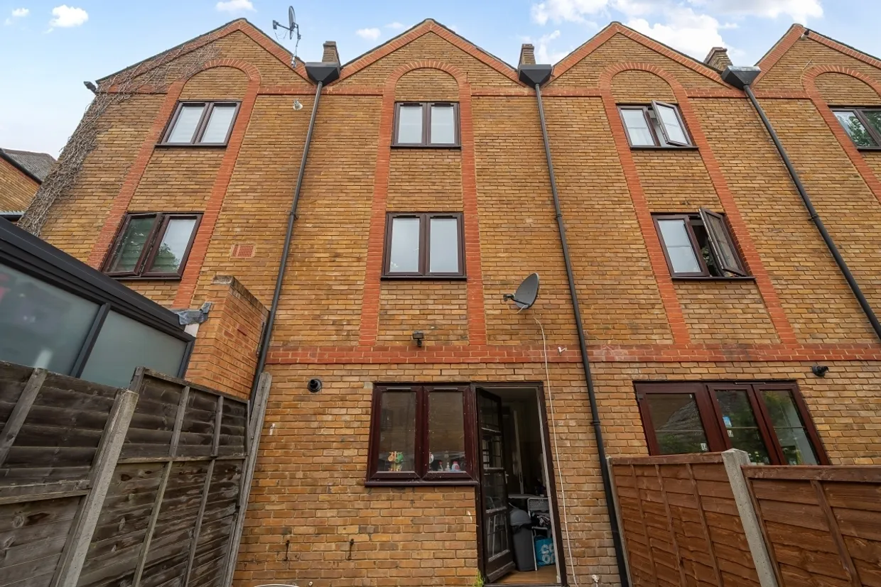 Brunswick Quay, Surrey Quays, SE16 photo 16