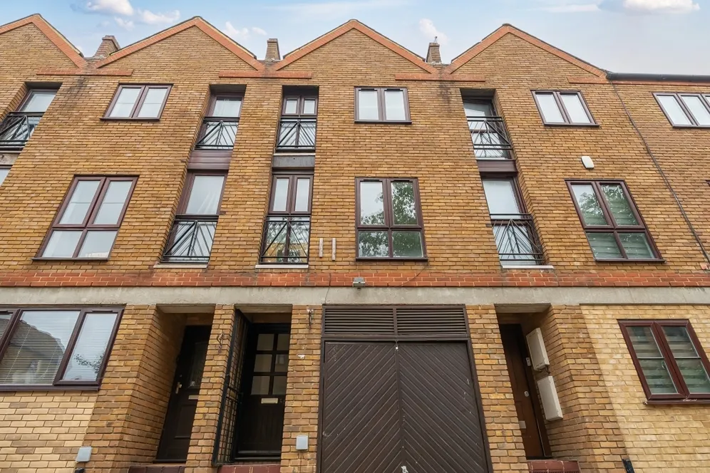 Brunswick Quay, Surrey Quays, SE16 photo 17