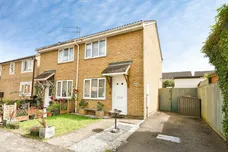 Meares Drive, Shaw, Swindon