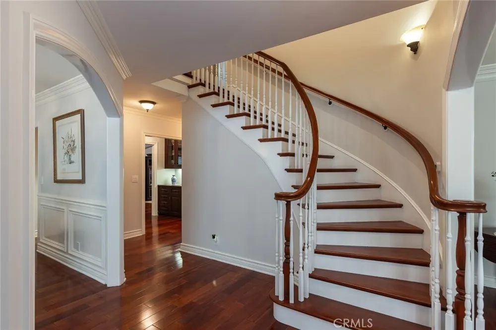 481 Paulette Pl, La Canada Flintridge, CA 91011