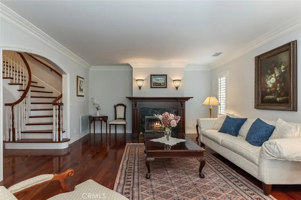 481 Paulette Pl, La Canada Flintridge, CA 91011