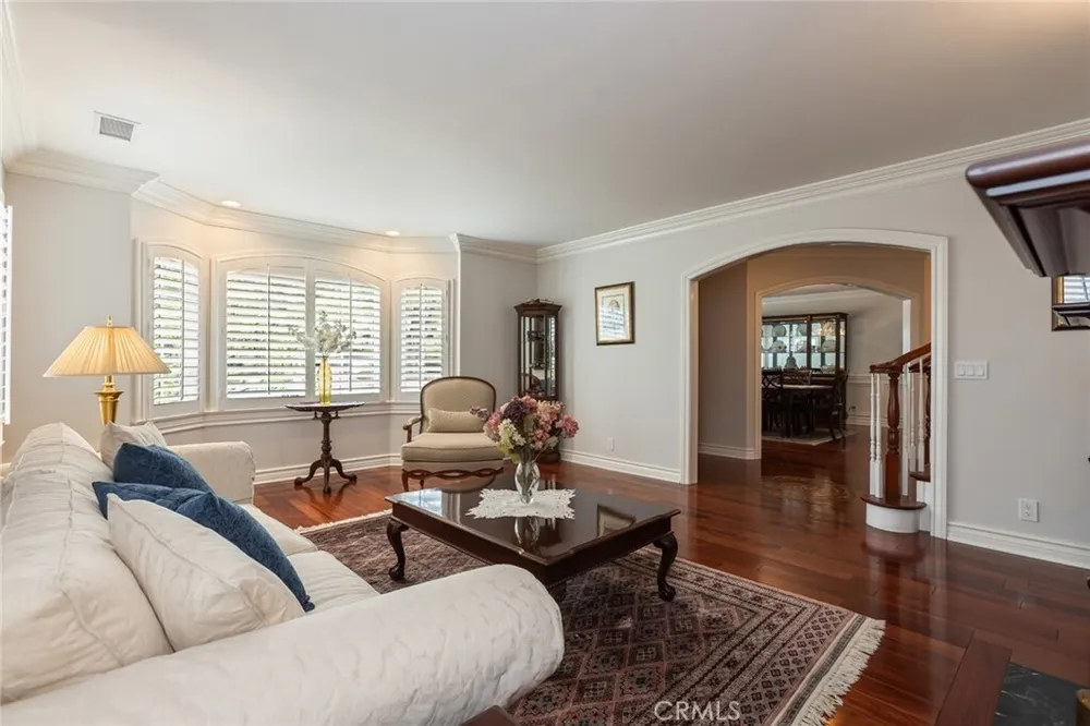 481 Paulette Pl, La Canada Flintridge, CA 91011