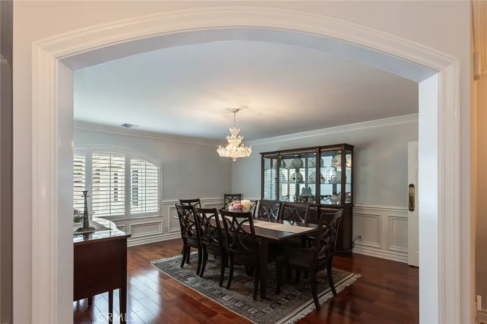 481 Paulette Pl, La Canada Flintridge, CA 91011