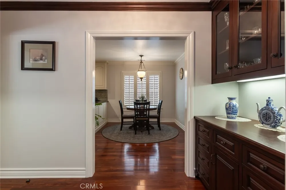 481 Paulette Pl, La Canada Flintridge, CA 91011