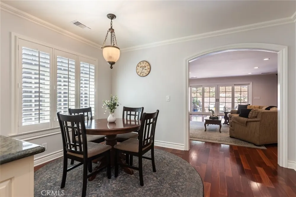 481 Paulette Pl, La Canada Flintridge, CA 91011