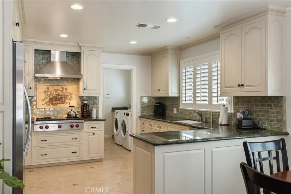 481 Paulette Pl, La Canada Flintridge, CA 91011