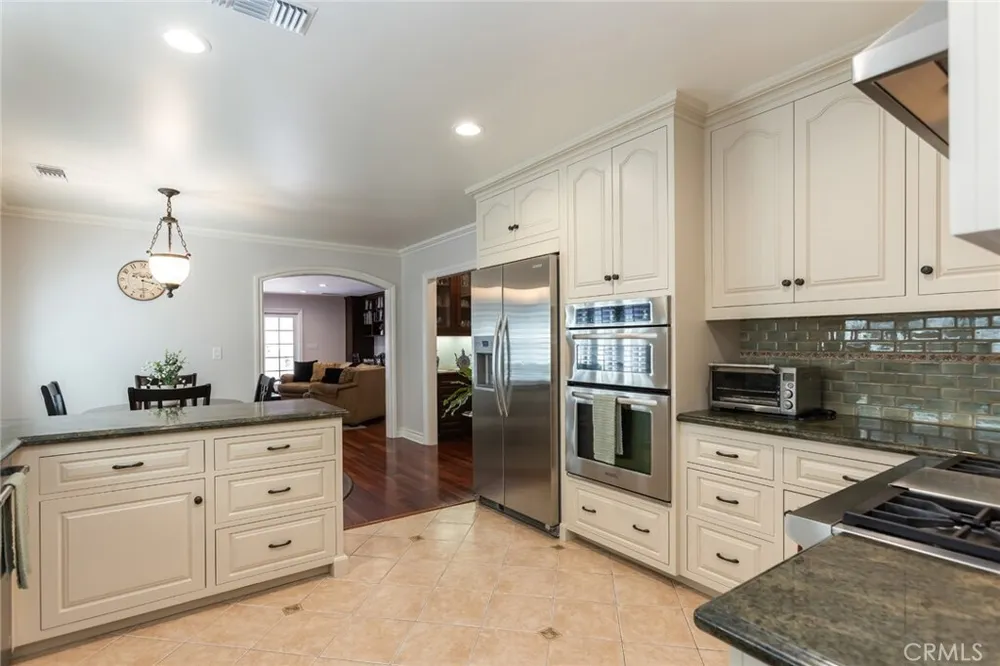 481 Paulette Pl, La Canada Flintridge, CA 91011