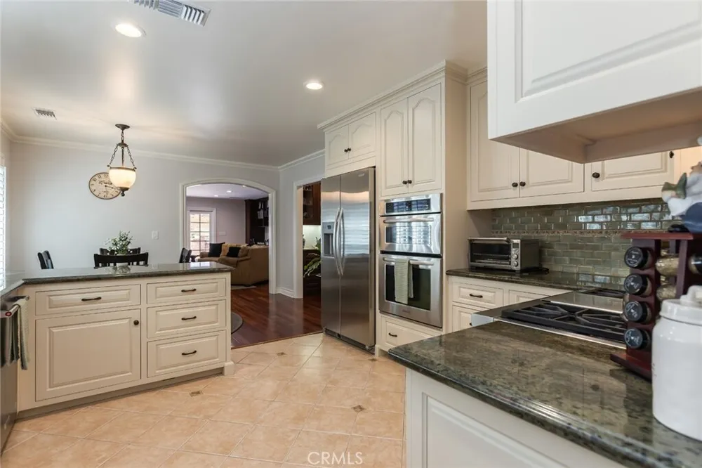 481 Paulette Pl, La Canada Flintridge, CA 91011