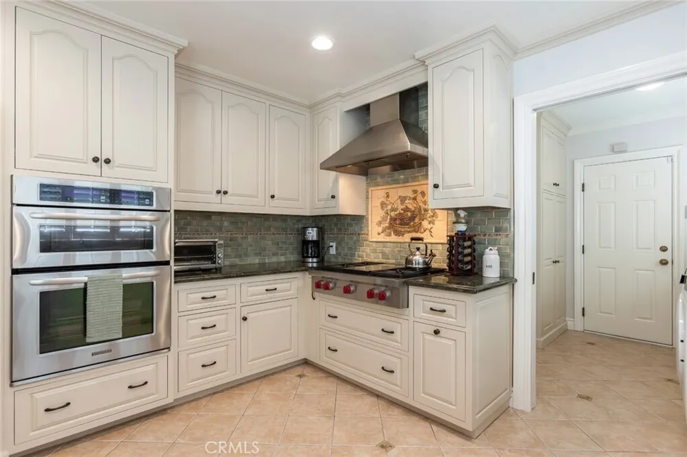 481 Paulette Pl, La Canada Flintridge, CA 91011