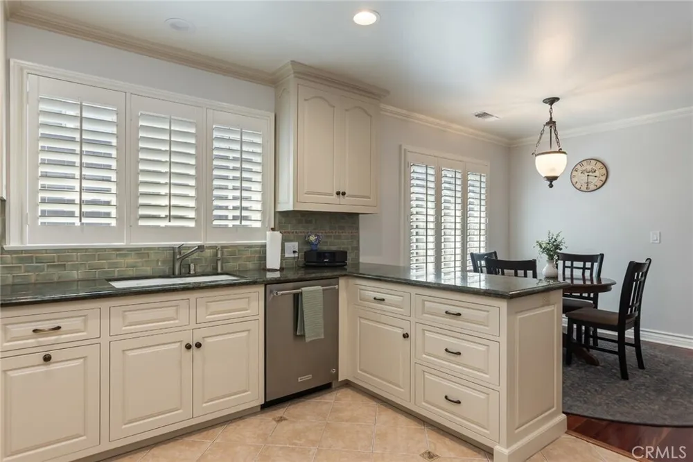 481 Paulette Pl, La Canada Flintridge, CA 91011