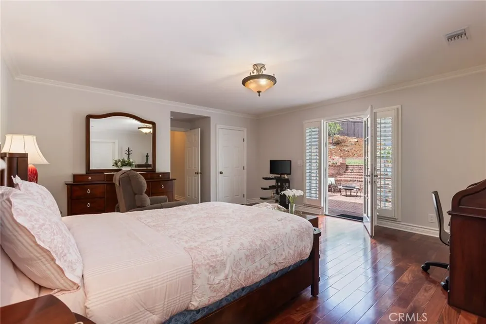 481 Paulette Pl, La Canada Flintridge, CA 91011