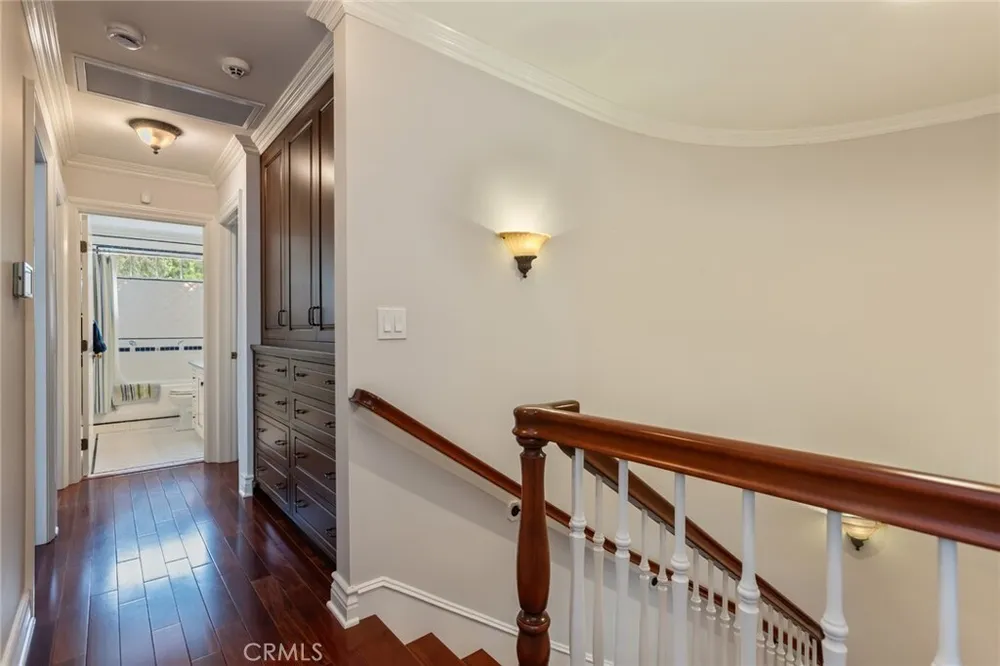 481 Paulette Pl, La Canada Flintridge, CA 91011