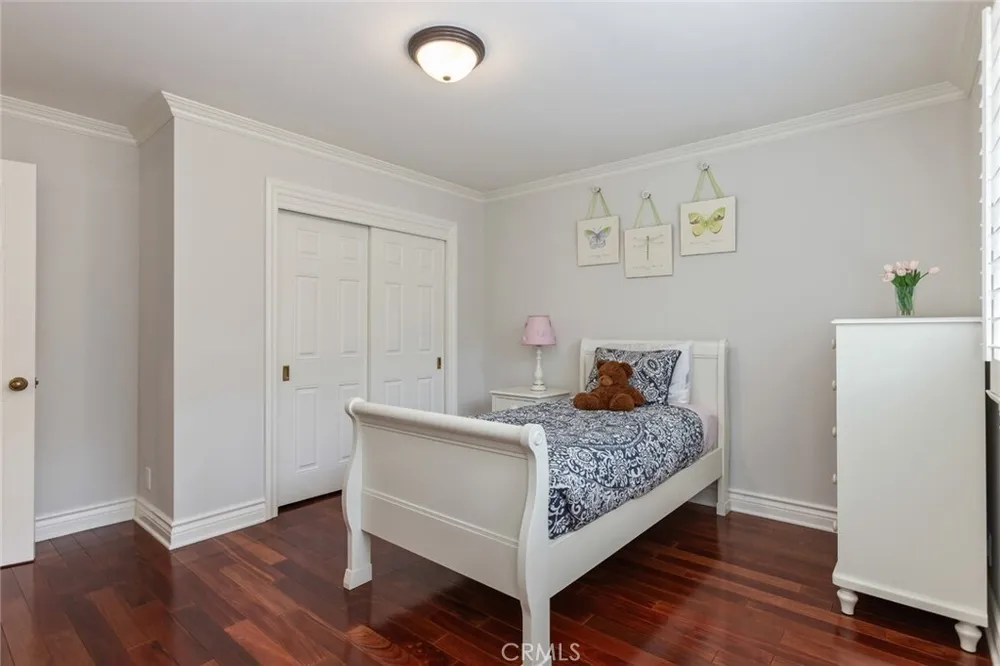 481 Paulette Pl, La Canada Flintridge, CA 91011