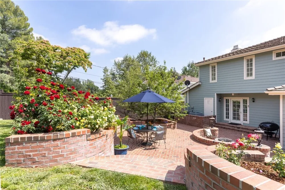 481 Paulette Pl, La Canada Flintridge, CA 91011