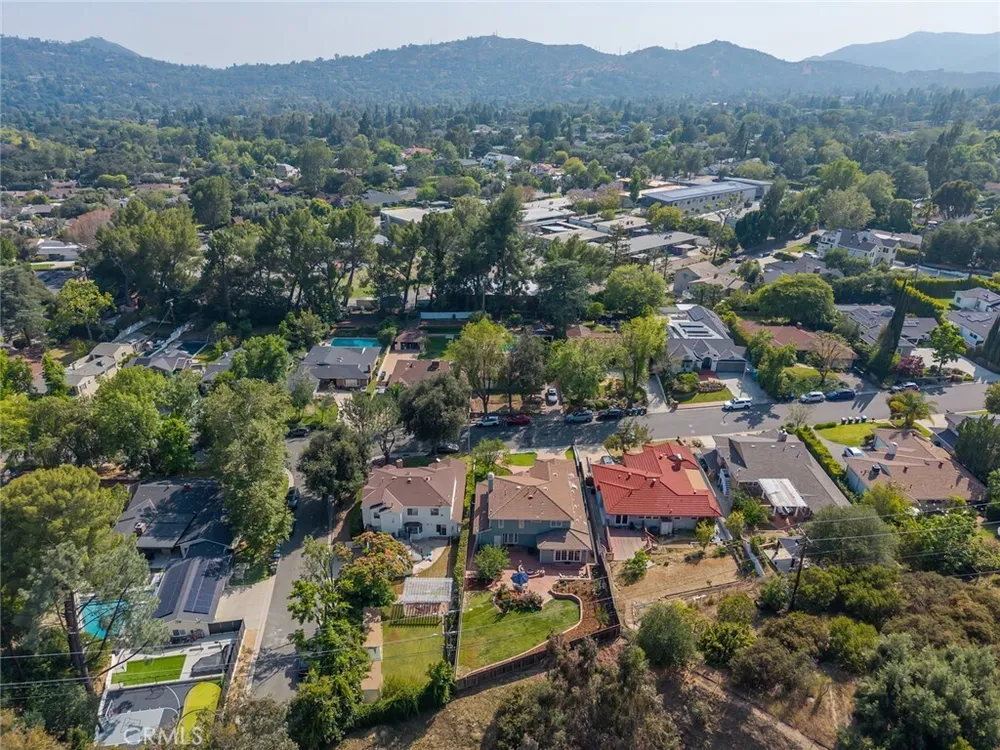 481 Paulette Pl, La Canada Flintridge, CA 91011