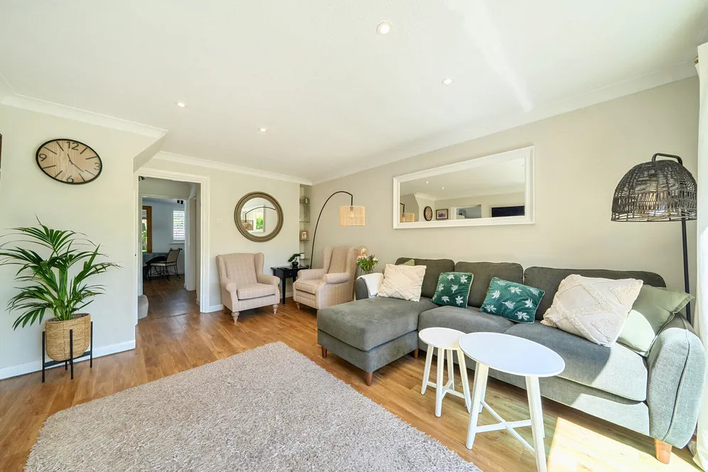 Copthorne Road, Croxley Green, WD3 photo 2