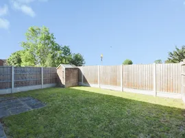 Bennison Drive, Harold Wood, Romford thumb 2