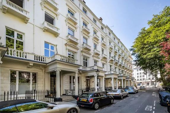 Queen's Gardens, London, W2