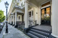 Queen's Gardens, London, W2 photo 7