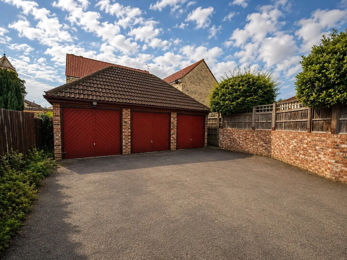 Burns Way, Clifford, LS23