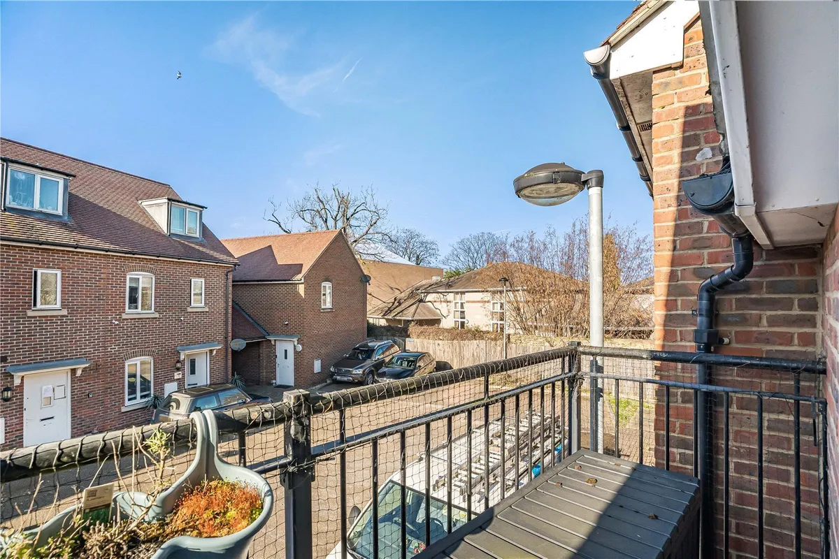 Barberi Close, Oxford, Oxfordshire, OX4
