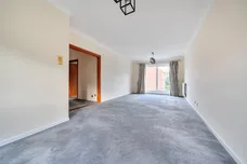 Roundhedge Way, Enfield
