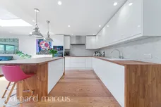 Hillcross Avenue, Morden