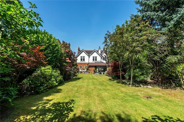 Chart Lane, Reigate, RH2 photo 25