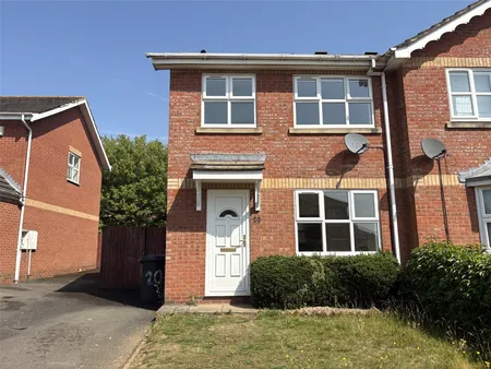 Cross Waters Close, Wootton, NN4