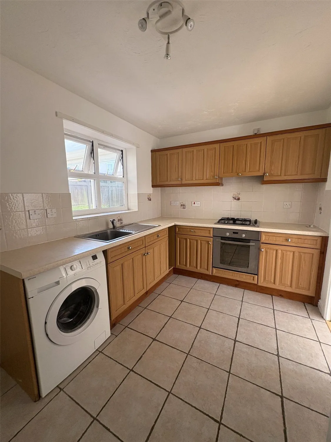 Cross Waters Close, Wootton, NN4 photo 4