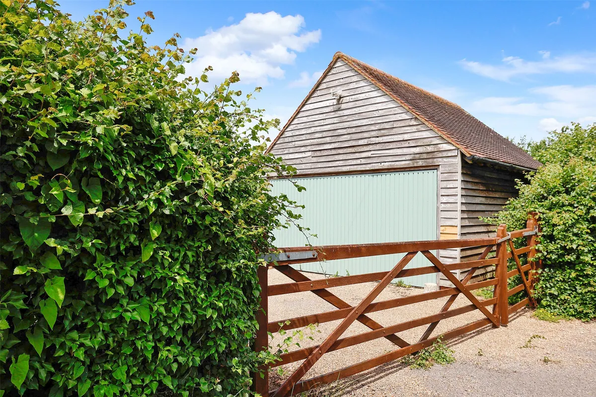 Back Lane, East Clandon, Guildford, Surrey, GU4