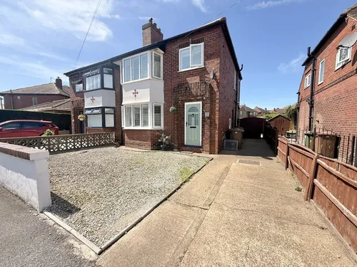 Illingworth Avenue, NORMANTONphoto