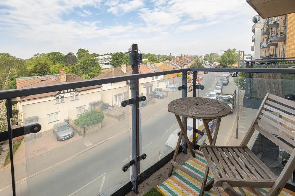 21 Durnsford Road, London, SW19 photo 3
