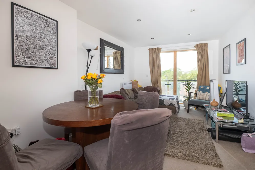 21 Durnsford Road, London, SW19 photo 4