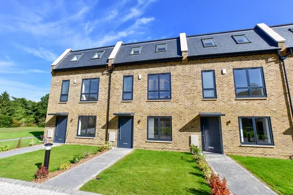 Manor Lane Longfield DA3