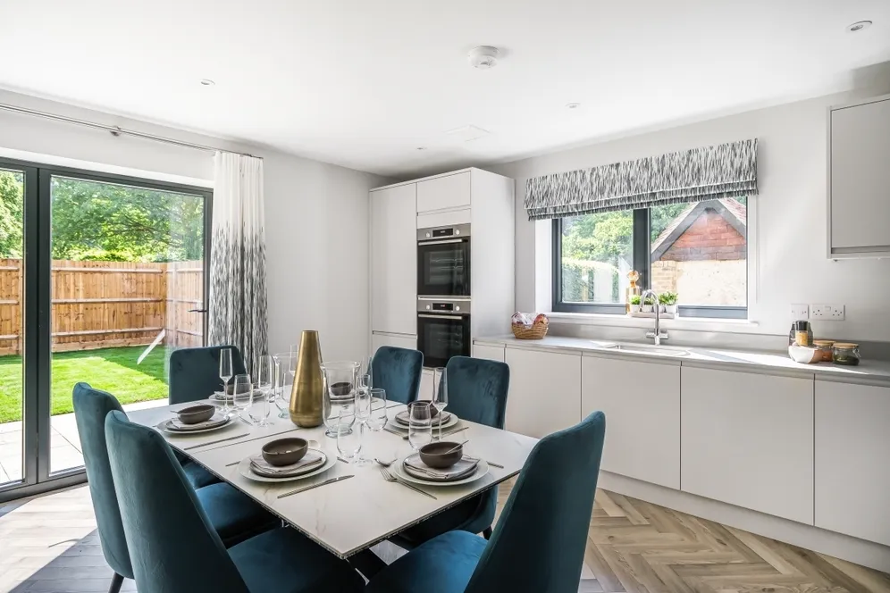 Manor Lane Longfield DA3 photo 2