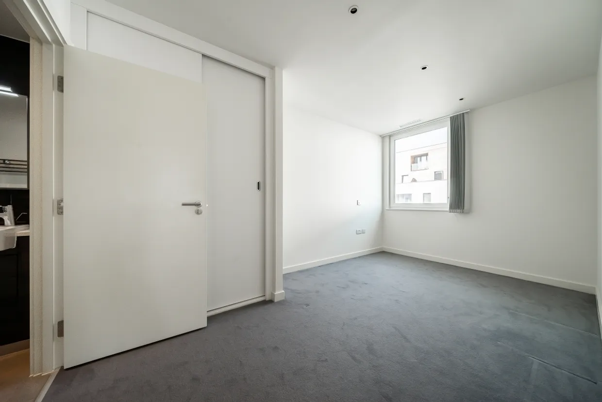 Capitol Way London NW9 photo 9