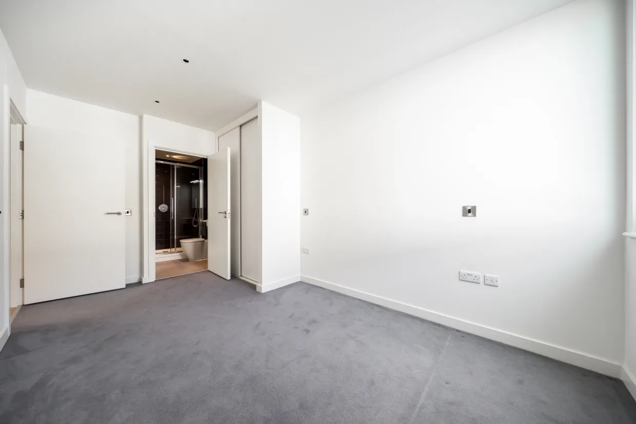 Capitol Way London NW9 photo 10