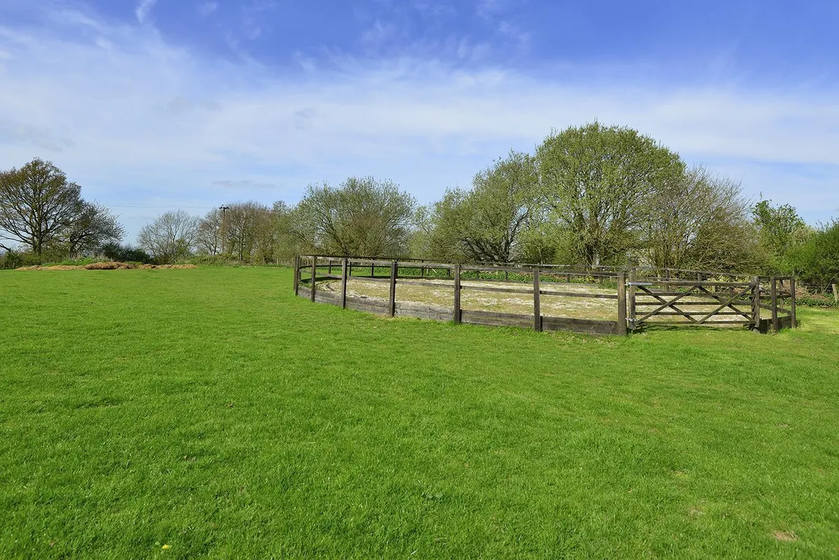 S  O L  D - rural Kent