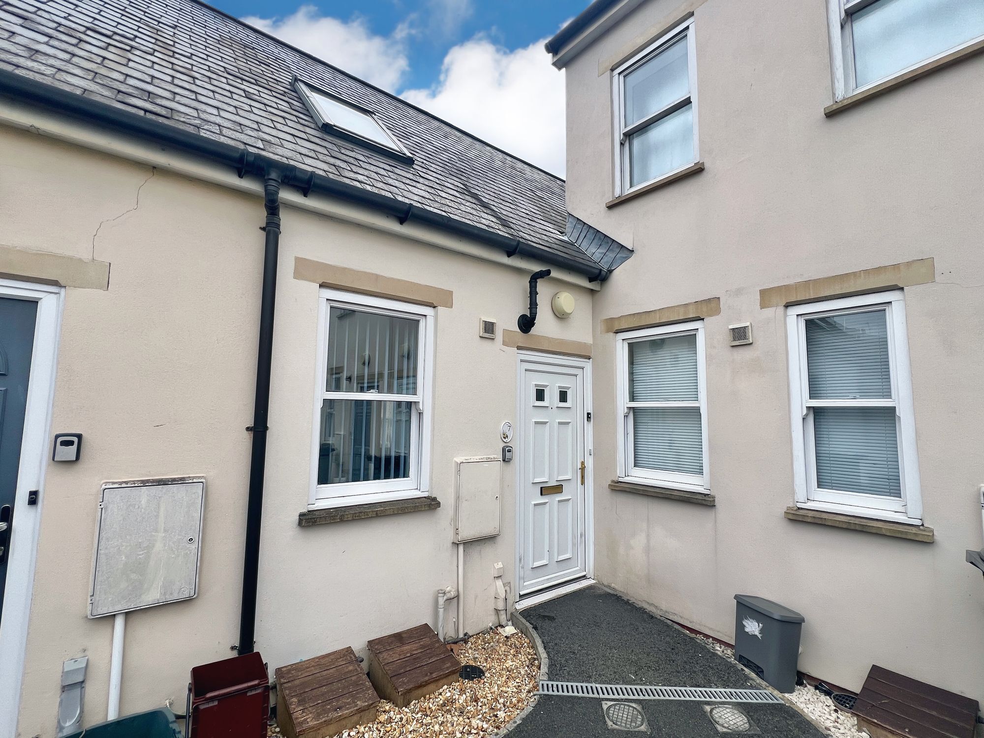 Florence Road, Taunton - NO onward chain! Image 1