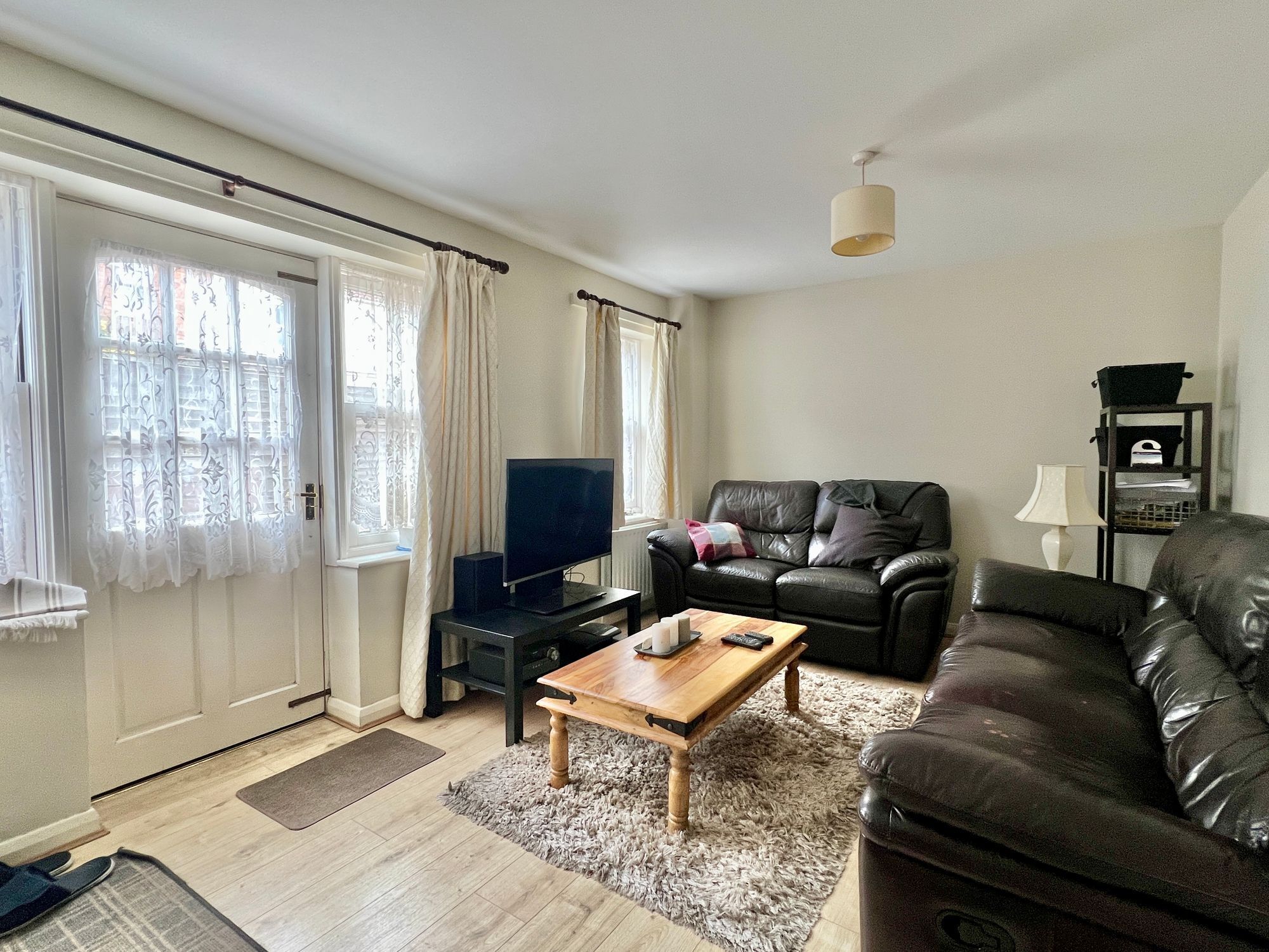 Florence Road, Taunton - NO onward chain! Image 2