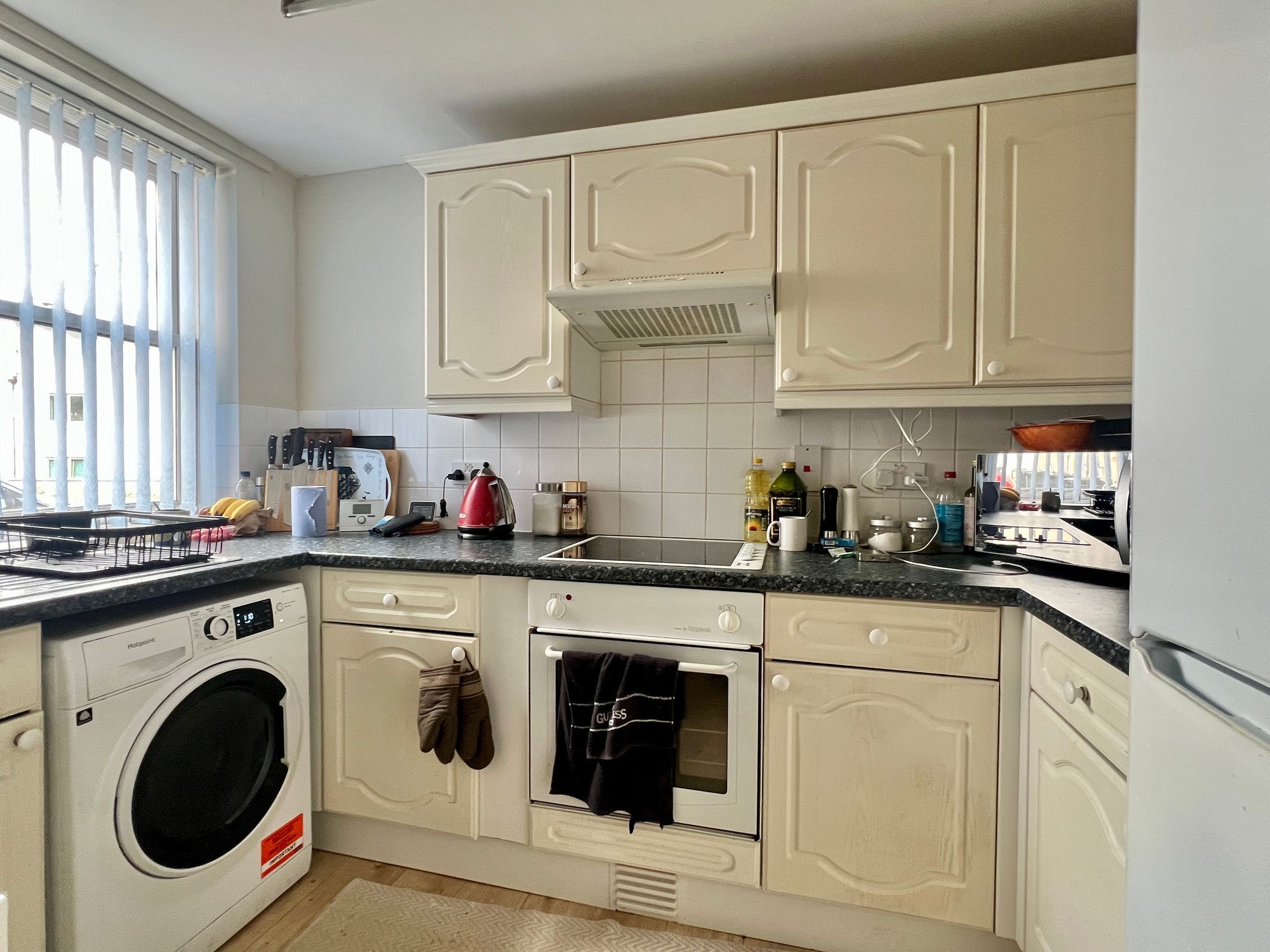 Florence Road, Taunton - NO onward chain! Image 4
