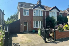 Main property image